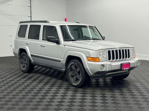 2008 Jeep Commander Sport
