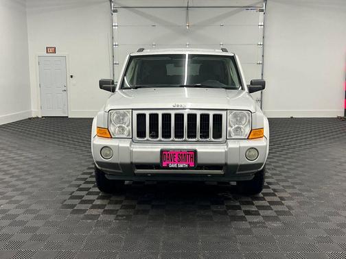 2008 Jeep Commander Sport