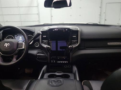 2022 RAM 2500 Laramie Crew Cab 4x4 6'4' Box