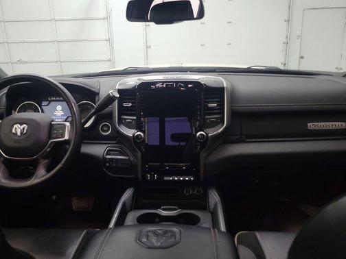 2022 RAM 2500 Laramie Crew Cab 4x4 6'4' Box