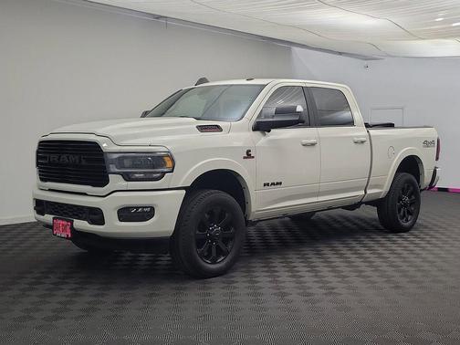 2022 RAM 2500 Laramie Crew Cab 4x4 6'4' Box