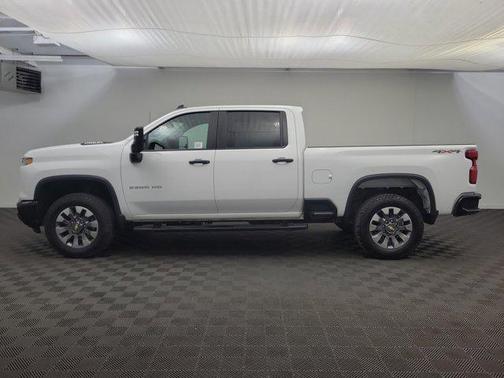 2025 Chevrolet Silverado 2500 Custom