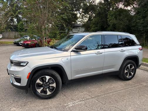 2023 Jeep Grand Cherokee 4xe Base