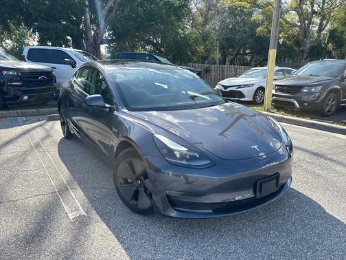 Midnight Silver Metallic 2023 Tesla Model 3 Standard Range