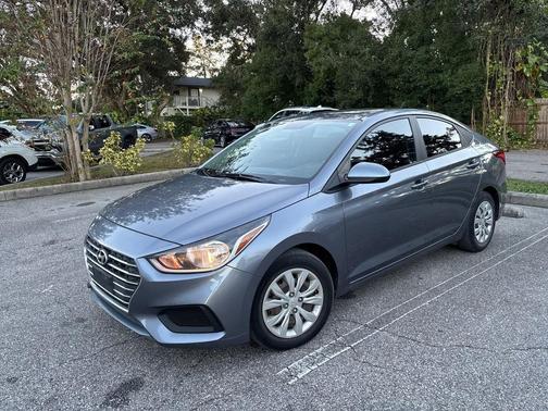 2020 Hyundai Accent SE