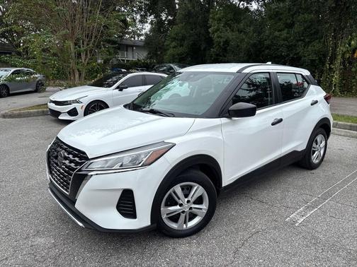 2022 Nissan Kicks S