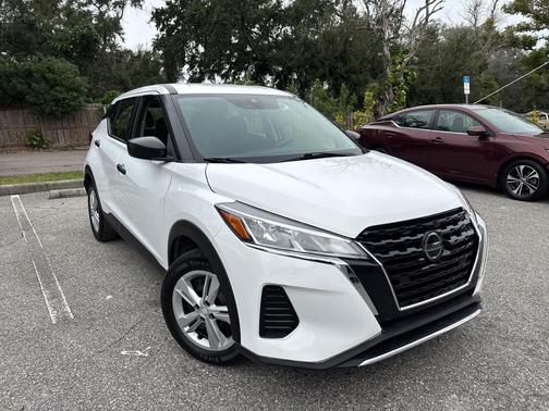 2022 Nissan Kicks S