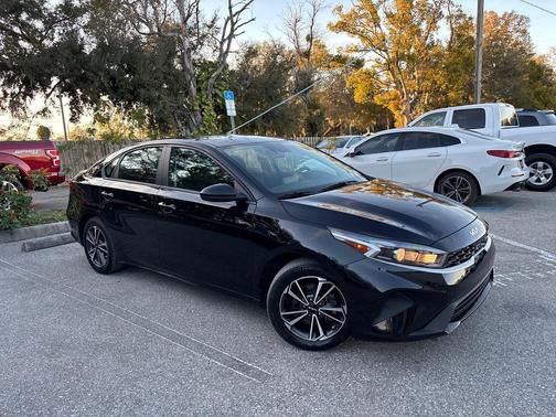 2022 Kia Forte LXS