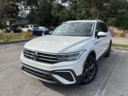2023 Volkswagen Tiguan 2.0T SE