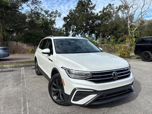 2023 Volkswagen Tiguan 2.0T SE