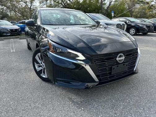 2023 Nissan Altima S FWD