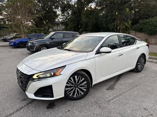 2023 Nissan Altima 2.5 SV