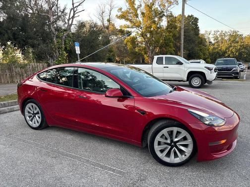 2022 Tesla Model 3 Standard Range