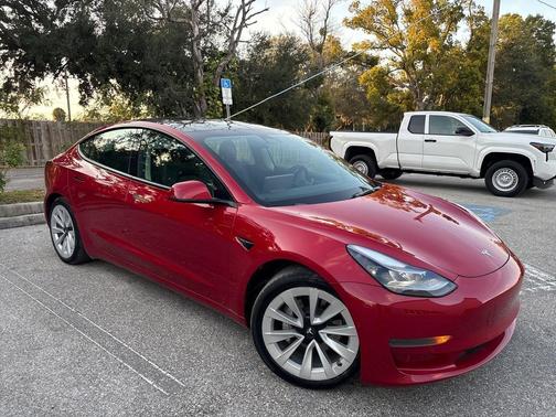 2022 Tesla Model 3 Standard Range