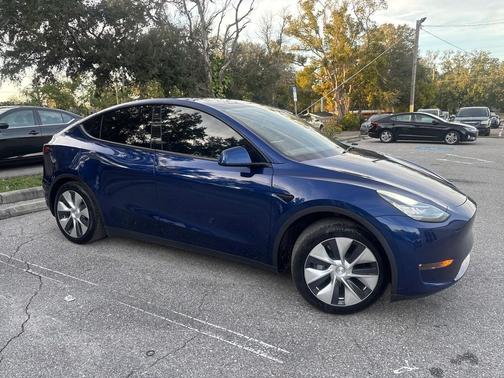 2021 Tesla Model Y Standard Range Rear-Wheel Drive