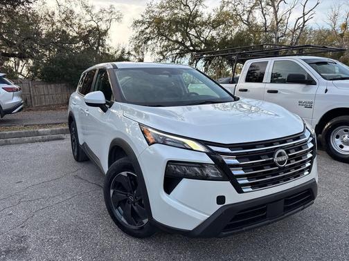 2025 Nissan Rogue SV