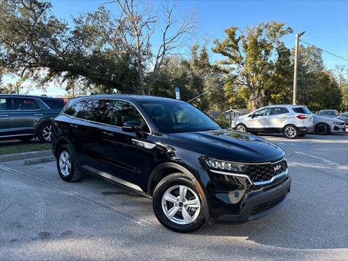2022 Kia Sorento LX