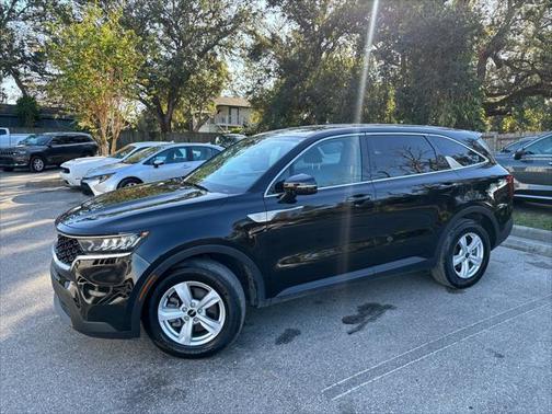 2022 Kia Sorento LX