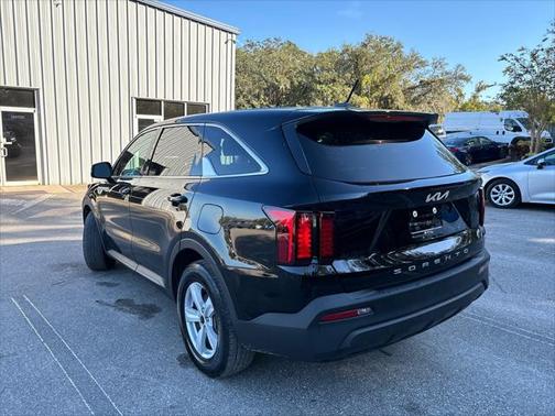 2022 Kia Sorento LX