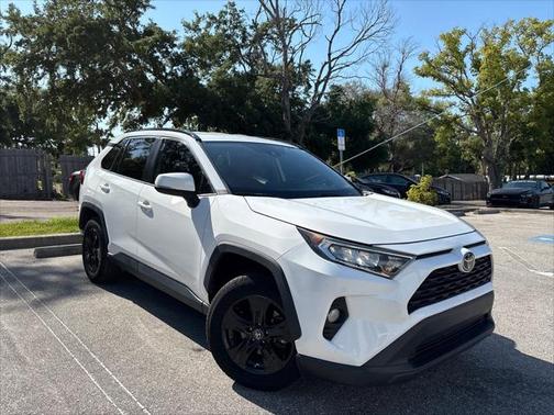 2021 Toyota RAV4 XLE