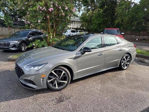 2022 Hyundai SONATA SEL Plus