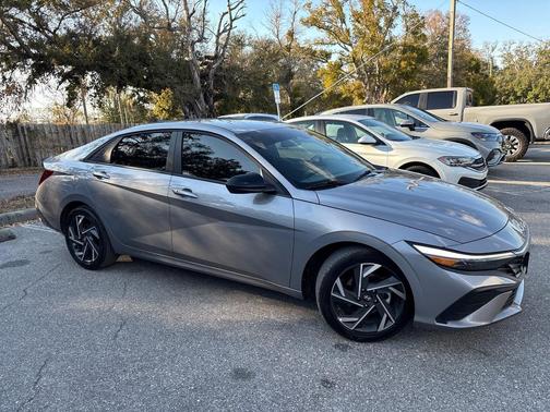 2025 Hyundai ELANTRA Sport