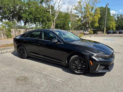 Aurora Black Pearl 2025 Kia K5 LXS