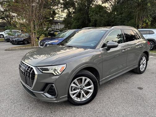 2024 Audi Q3 Premium 45 TFSI S line quattro Tiptronic