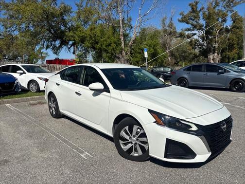 2023 Nissan Altima S FWD