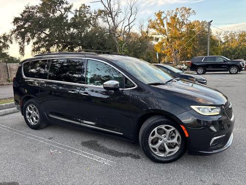 2023 Chrysler Pacifica Limited