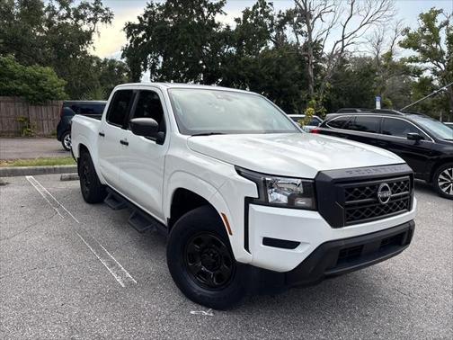 2022 Nissan Frontier S