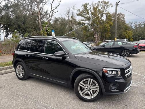 Night Black 2023 Mercedes-Benz GLB 250 4MATIC
