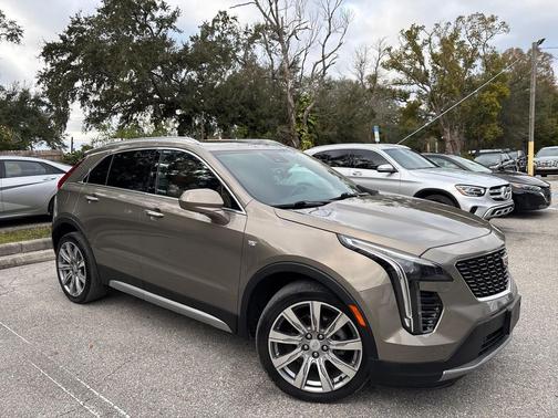 2020 Cadillac XT4 Premium Luxury