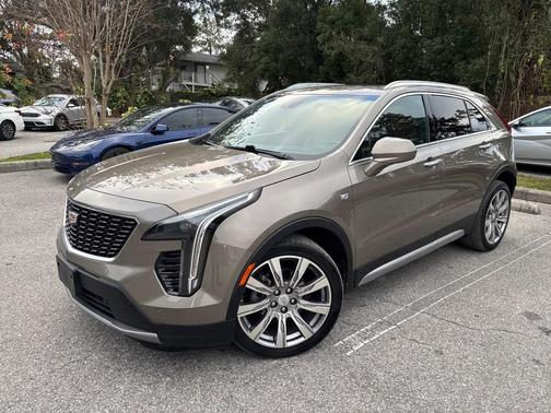 2020 Cadillac XT4 Premium Luxury