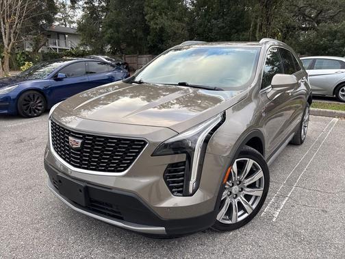 2020 Cadillac XT4 Premium Luxury