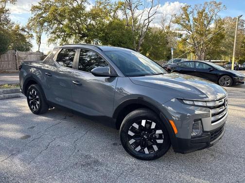 2025 Hyundai SANTA CRUZ SEL Activity