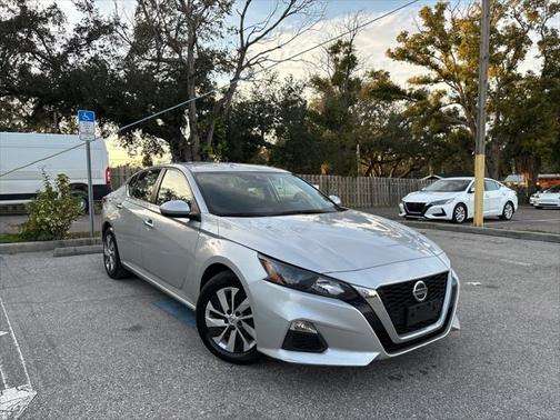 2022 Nissan Altima S FWD