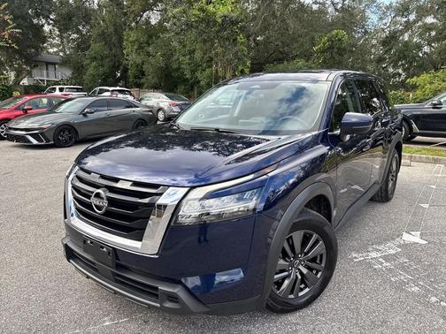 2022 Nissan Pathfinder S 4WD