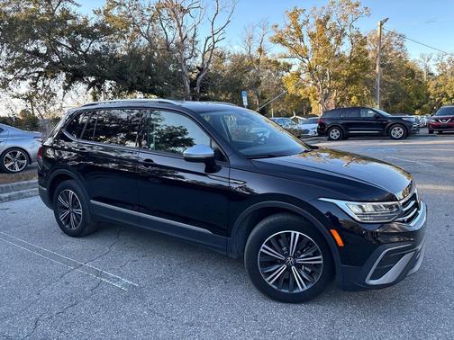 2024 Volkswagen Tiguan 2.0T Wolfsburg Edition