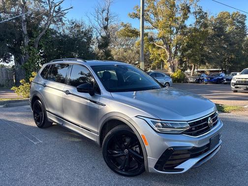 2023 Volkswagen Tiguan 2.0T SE R-Line Black