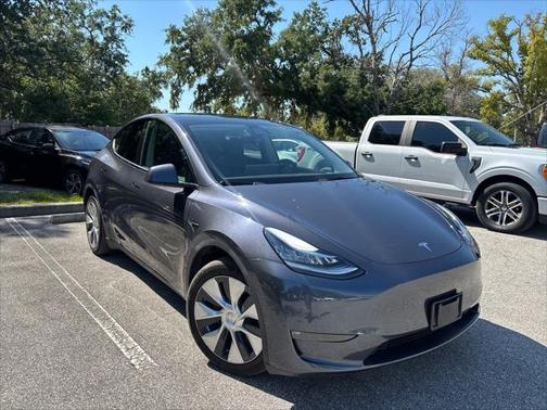 2022 Tesla Model Y Long Range Dual Motor All-Wheel Drive