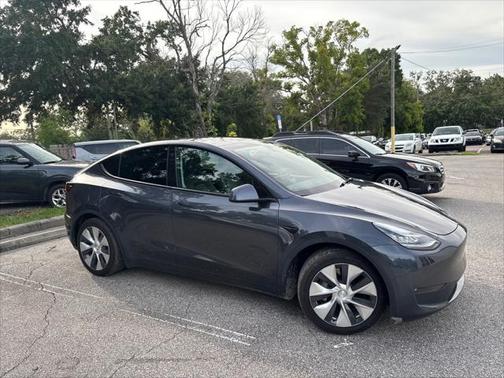 2021 Tesla Model Y Long Range Dual Motor All-Wheel Drive