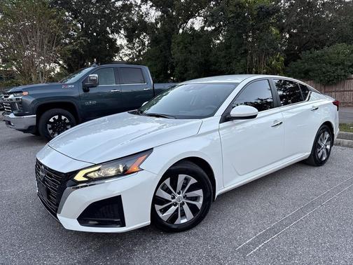 2023 Nissan Altima S FWD