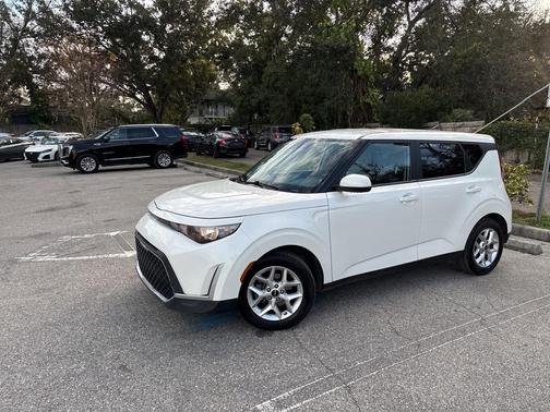 2023 Kia Soul LX