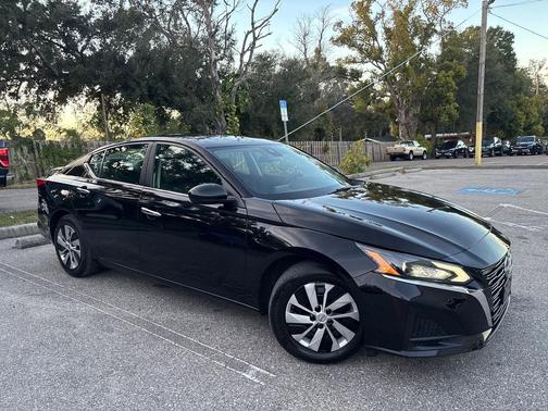 2023 Nissan Altima S FWD