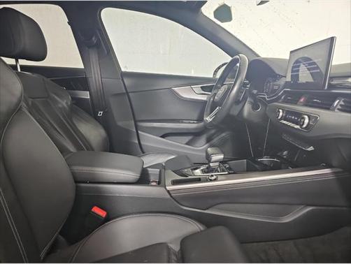 2023 Audi A4 45 S line Premium Plus
