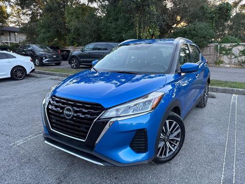 2022 Nissan Kicks SV