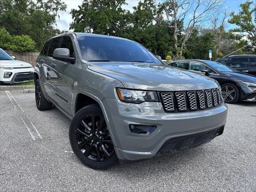 2021 Jeep Grand Cherokee Laredo