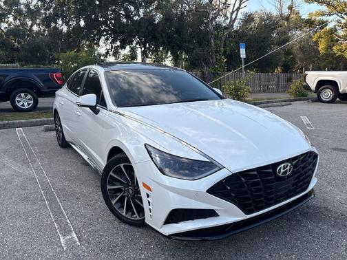 2022 Hyundai SONATA Limited