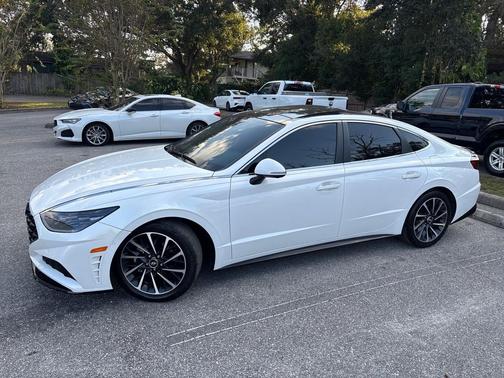 2022 Hyundai SONATA Limited